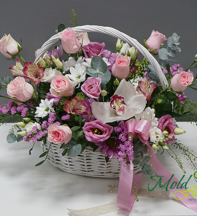 Elegant Basket with Orchids, Eustoma, and Roses photo 394x433